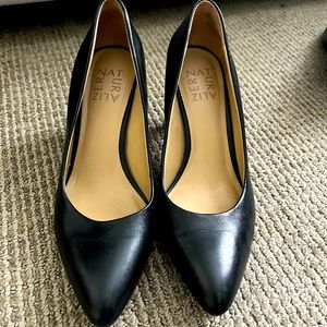 Naturalizer heels size 6.5